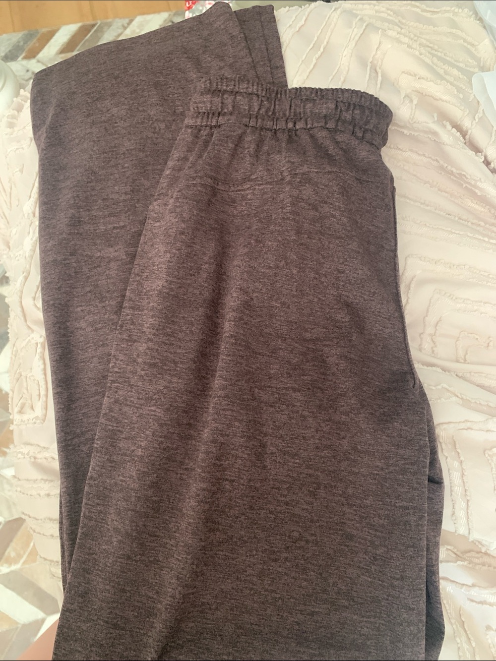 NWT Lululemon Soft Jersey Straight Leg Pant - Picture 5 of 5